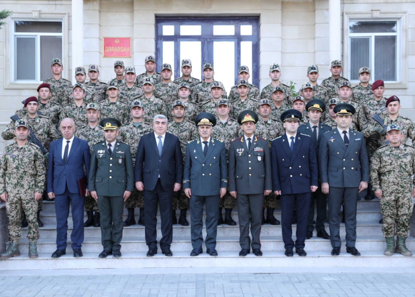 Xanlar Vəliyev Daxili Qoşunların hərbi qulluqçuları ilə görüşdü - FOTOLAR