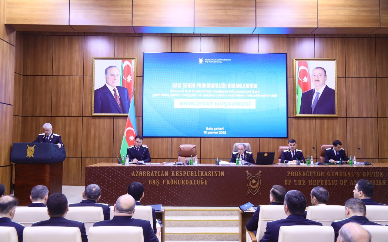 Bakı şəhər prokurorluğunda əməliyyat müşavirəsi keçirildi - FOTOLAR